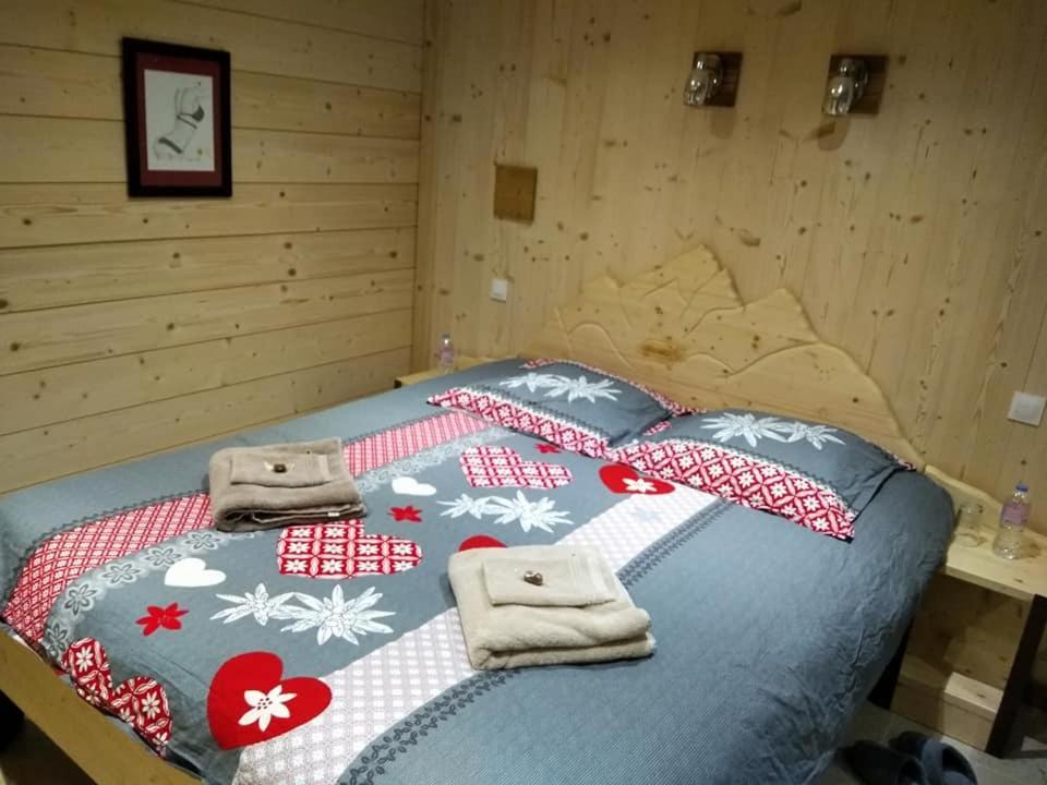 Le Refuge Du Poete Leilighet Saint-François-de-Sales Eksteriør bilde