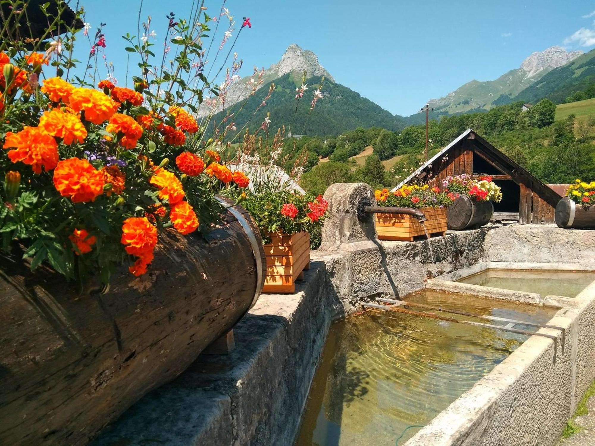 Le Refuge Du Poete Leilighet Saint-François-de-Sales Eksteriør bilde